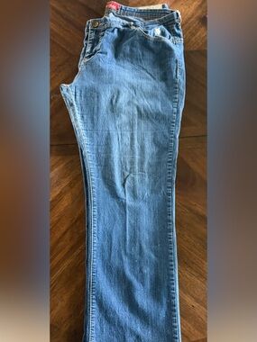 Apple Bottoms Women's Straight Leg Light Blue Jeans